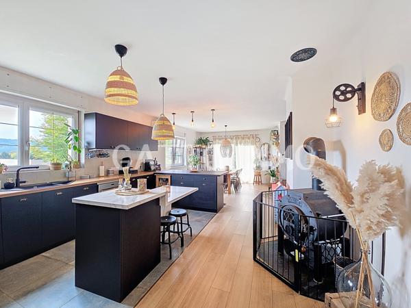 Herny (57580) MAISON INDIVIDUELLE RENOVEE 130m² // 20 ARES // 3 CH // GRAND GARAGE // JARDIN