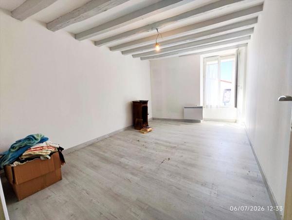 Maison ST REMY EN MAUGES  88 m² env - 3 CHAMBRES -DEPENDANCES