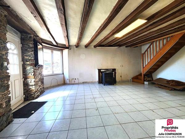 Maison ST REMY EN MAUGES  88 m² env - 3 CHAMBRES -DEPENDANCES