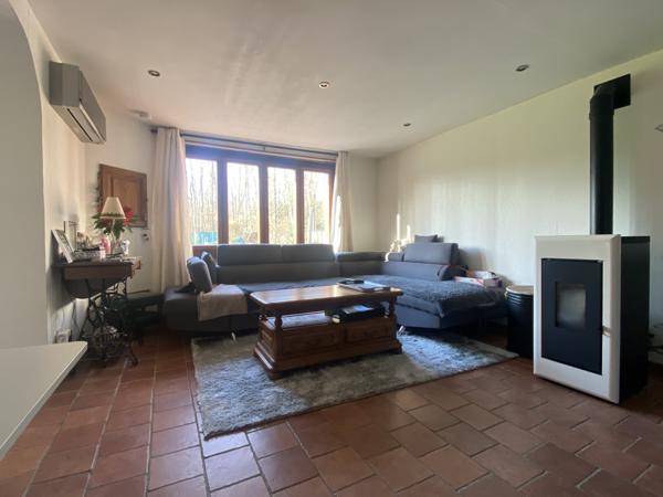 Nogent-le-Roi (28210) Propriété 6 pièces de 220m² sur 3790m² clos dans un secteur recherché