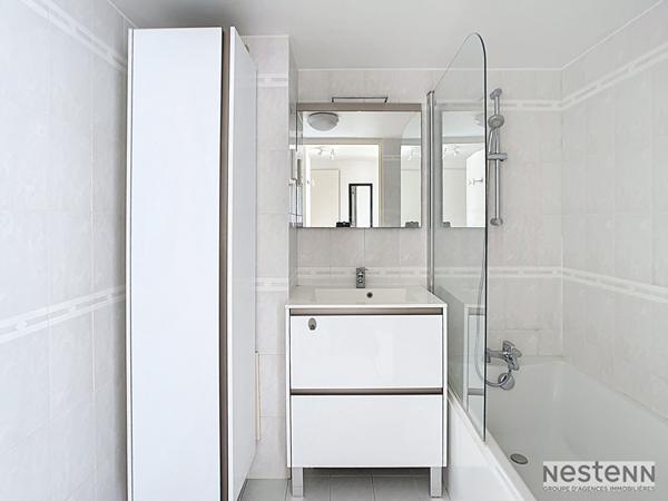 Antibes -Badine-dernier étage