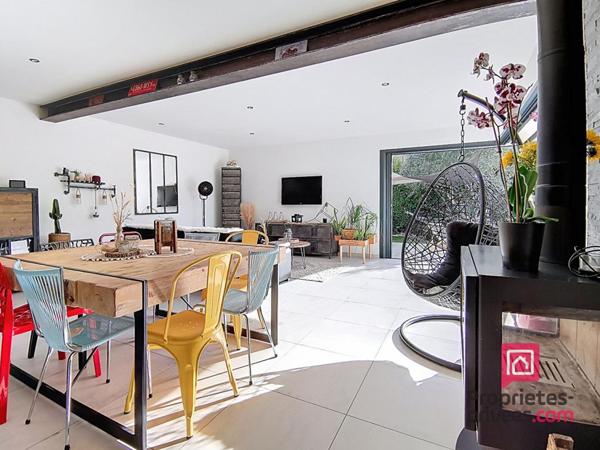 Villa contemporaine, 6 pièces 156 m2