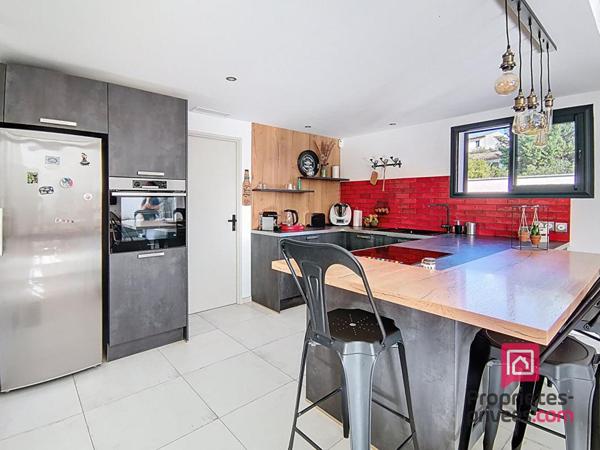 Villa contemporaine, 6 pièces 156 m2