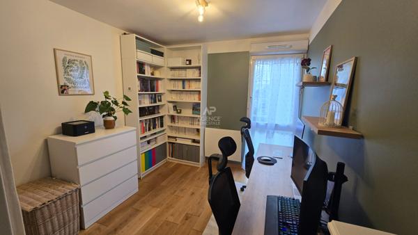 Appartement Cergy 3 pièce(s) 52 m2 €180 000 ** - Référence 2275