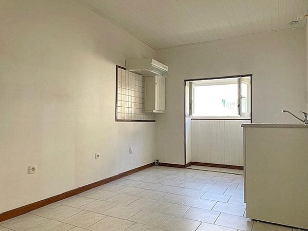 Maison 75.60 m2 - 2 chambres - garage - terrasse