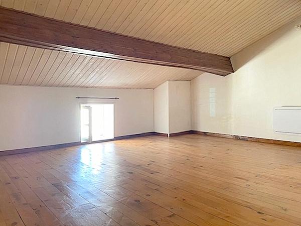 Maison 75.60 m2 - 2 chambres - garage - terrasse