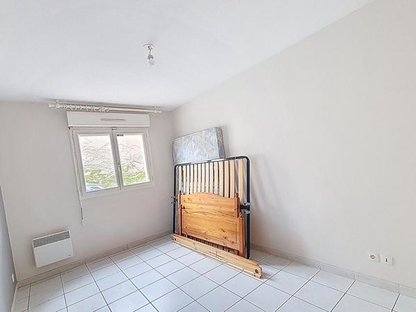 LE CALME EN PLEIN COEUR DU VILLAGE DE ST BARNABE - Appartement T3 - 2 chambres - en Rez-de-Jardin avec Jardin Privé 13012