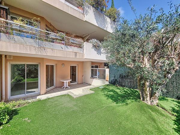 LE CALME EN PLEIN COEUR DU VILLAGE DE ST BARNABE - Appartement T3 - 2 chambres - en Rez-de-Jardin avec Jardin Privé 13012