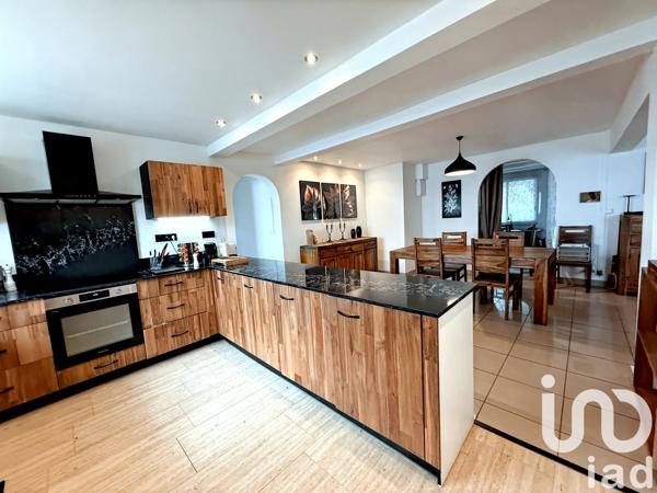 Maison à vendre 10 pièces 197 m² Saint-Pierre