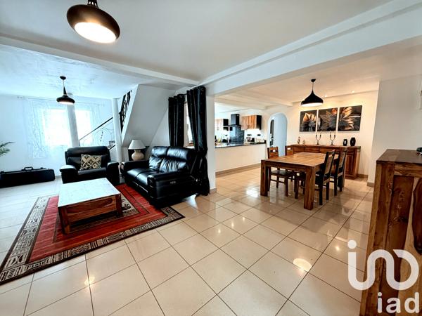 Maison à vendre 10 pièces 197 m² Saint-Pierre