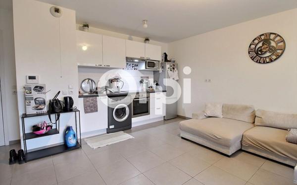 Appartement à vendre    3 pièces • 52,70 m2 Marseille 10