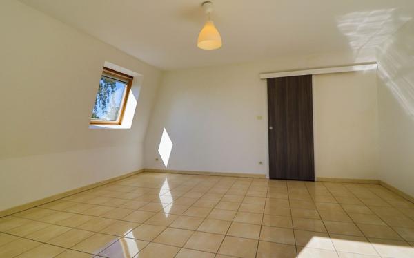 Appartement à vendre    3 pièces • 61 m2 Fessenheim
