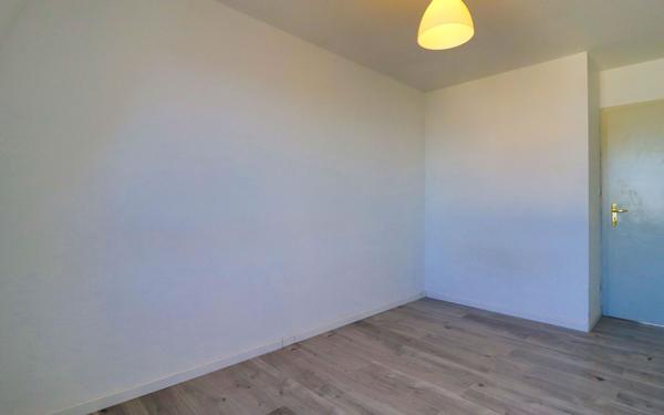 Appartement à vendre    3 pièces • 61 m2 Fessenheim