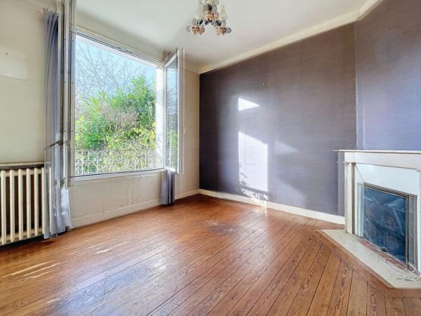 A vendre charmante maison individuelle à Fontenay Le Fleury sur terrain de 500m².