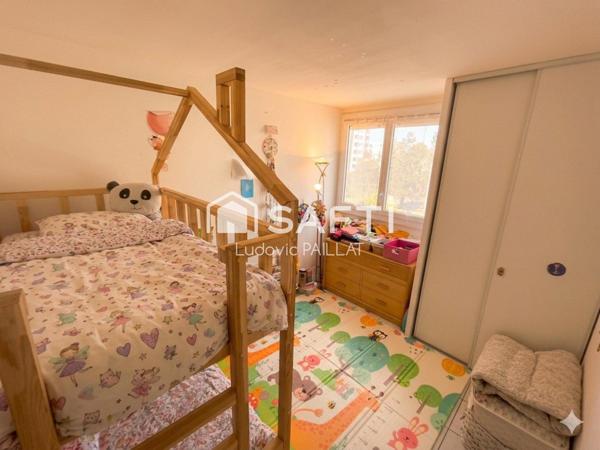 2ème avec ascenseur, ensoleillé et calme