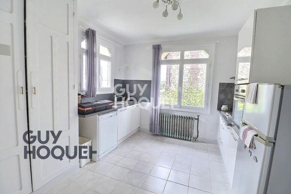 Charmante maison familiale avec sous-sol complet et jardin