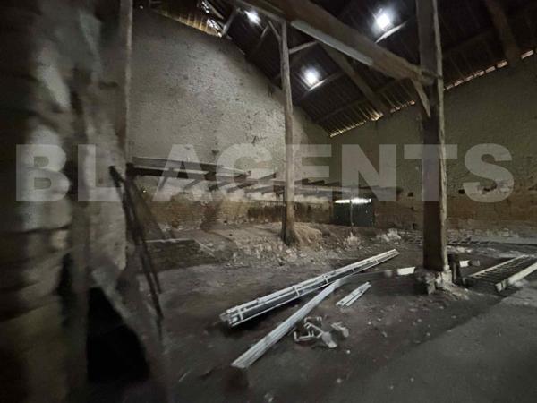 Ferme à rénové avec terrain  