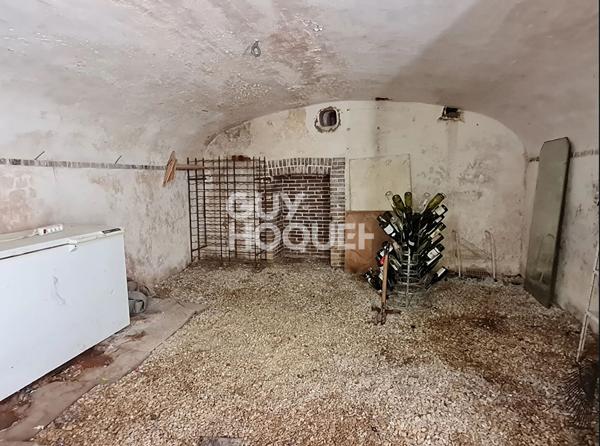 Longère familiale de caractère avec grand jardin proche Ézy-sur-Eure (27530)