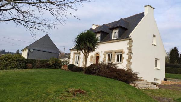 Maison individuelle à vendre à Pluméliau-Bieuzy dans le Morbihan (56930), ref : 065/1768   
Campagne
