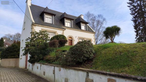 Maison individuelle à vendre à Pluméliau-Bieuzy dans le Morbihan (56930), ref : 065/1768   
Campagne