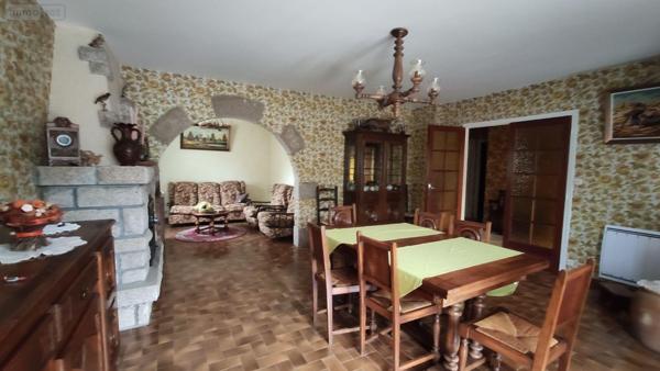 Maison individuelle à vendre à Pluméliau-Bieuzy dans le Morbihan (56930), ref : 065/1768   
Campagne