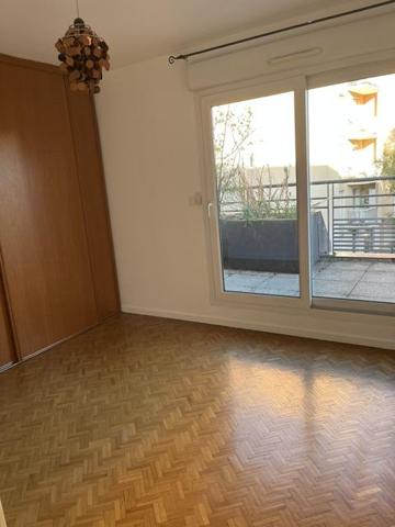 T3 NON MEUBLE – 70 m2 – BALCON – GARAGE – 69300 CALUIRE ET CUIRE