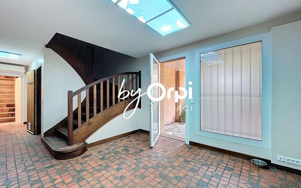 Maison à vendre    10 pièces •  Cournon-d'Auvergne