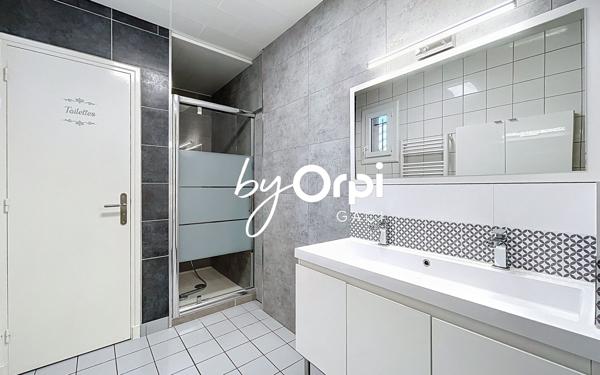 Maison à vendre    10 pièces •  Cournon-d'Auvergne