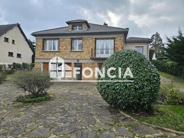 À vendre Maison 7 pièces 255.66 m² - Saint-germain-en-laye 78100