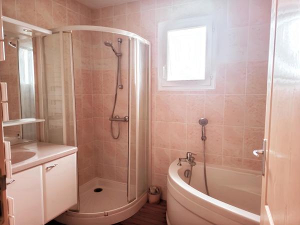 Maison à LES SORINIERES, 44840 - 5 pièces 136m²