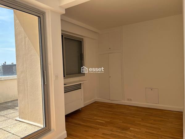 Location Appartement 4 pièces 109.4 m² - Paris 75016