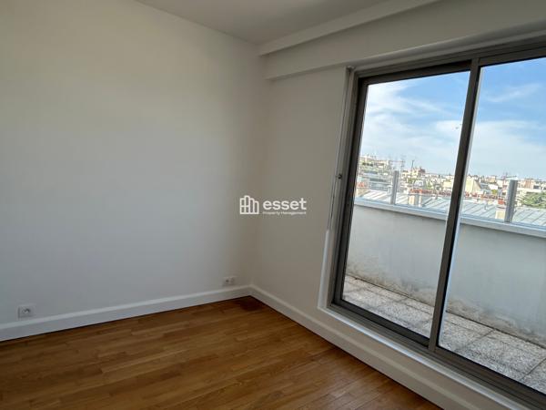 Location Appartement 4 pièces 109.4 m² - Paris 75016