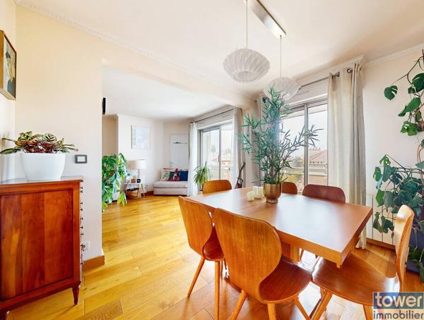 Rare appartement avec balcon proximité Mairie LILAS