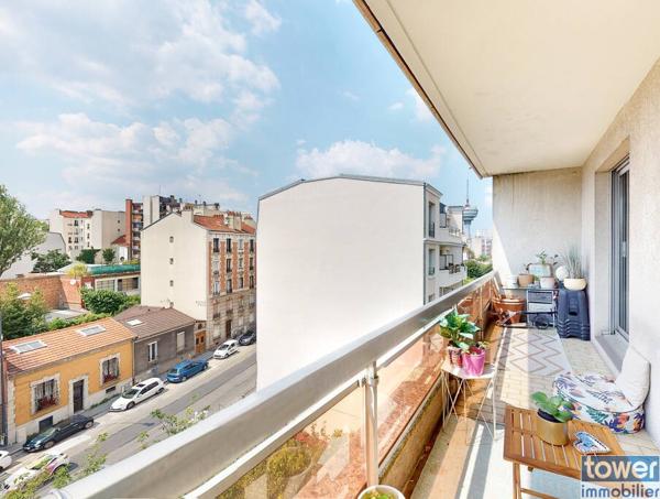 Rare appartement avec balcon proximité Mairie LILAS