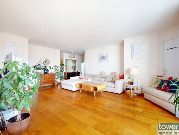 Rare appartement avec balcon proximité Mairie LILAS