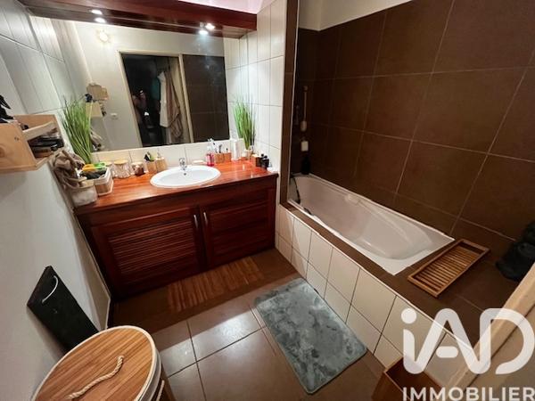 Appartement à vendre 2 pièces 48 m² SAINTE CLOTILDE