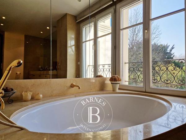 Saint-Gratien, Maison 6 Chambres -  427 m² à vendre
