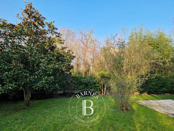 Saint-Gratien, Maison 6 Chambres -  427 m² à vendre