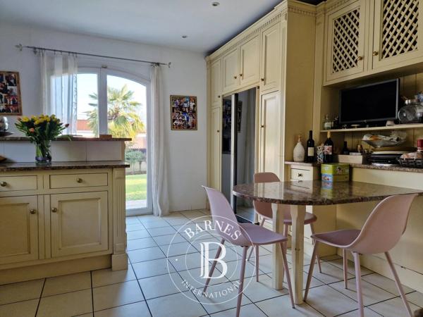 Saint-Gratien, Maison 6 Chambres -  427 m² à vendre