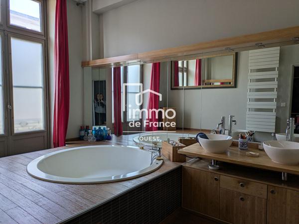 Quartier Lycée Appartement d'exception dans un hôtel particulier