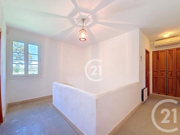 Maison à vendre  9 pièces - 225,80 m2 ST MARTIN DE CRAU - 13