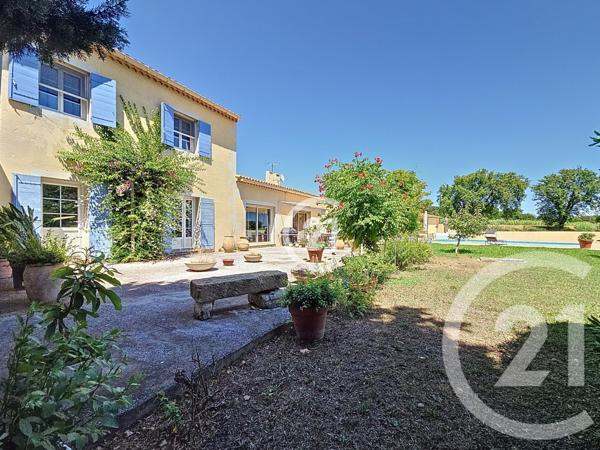 Maison à vendre  9 pièces - 225,80 m2 ST MARTIN DE CRAU - 13