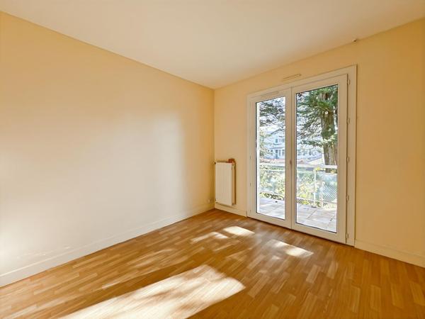 Maison à fort potentiel - 146m² habitables + garage 53m² - quartier des demoiselles