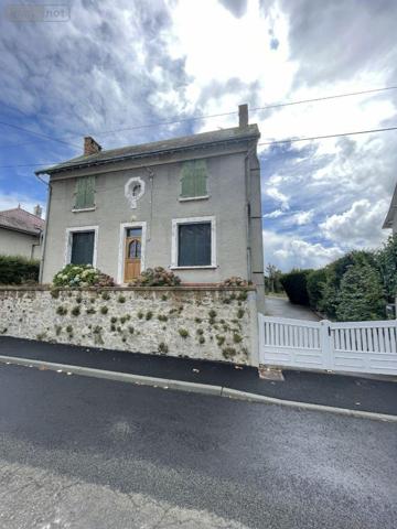 Maison de maître à vendre à Nueil-les-Aubiers dans les Deux-Sèvres (79250), ref : AGM 41*