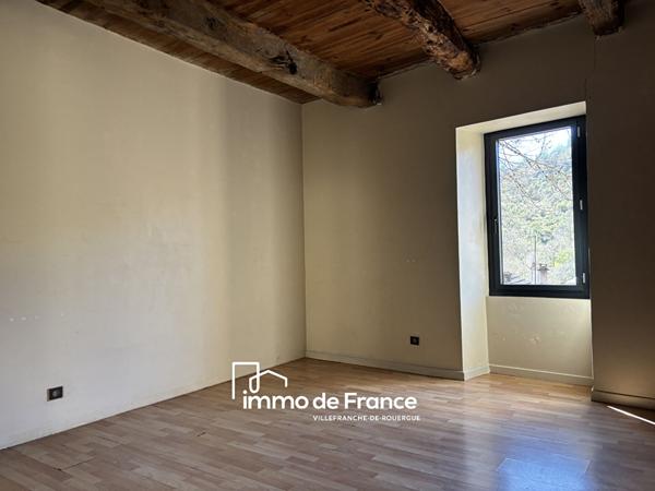 Maison en pierre avec terrain