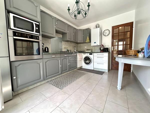 Appartement Poissy 3 pièce(s) 63 m2 €197 000 ** - Référence 9197