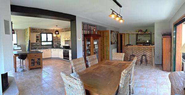 Maison à SAINT-MELOIR-DES-ONDES, 35350 - 6 pièces 140m²