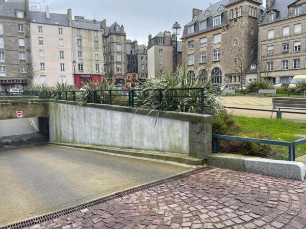 Garage - Parking à louer à Saint-Malo en Ille-et-Vilaine (35400), ref : 35104-L119   
Intra-Muros