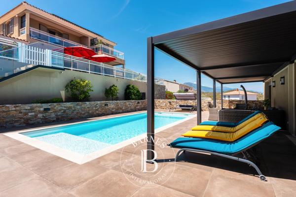 Biguglia, Villa 4 Chambres -  348 m² à vendre