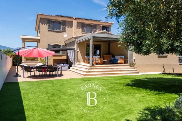 Biguglia, Villa 4 Chambres -  348 m² à vendre